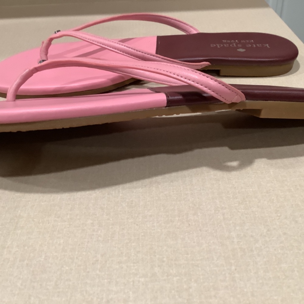EUC Kate Spade flip flops pink size 8 thongs - Picture 7 of 7